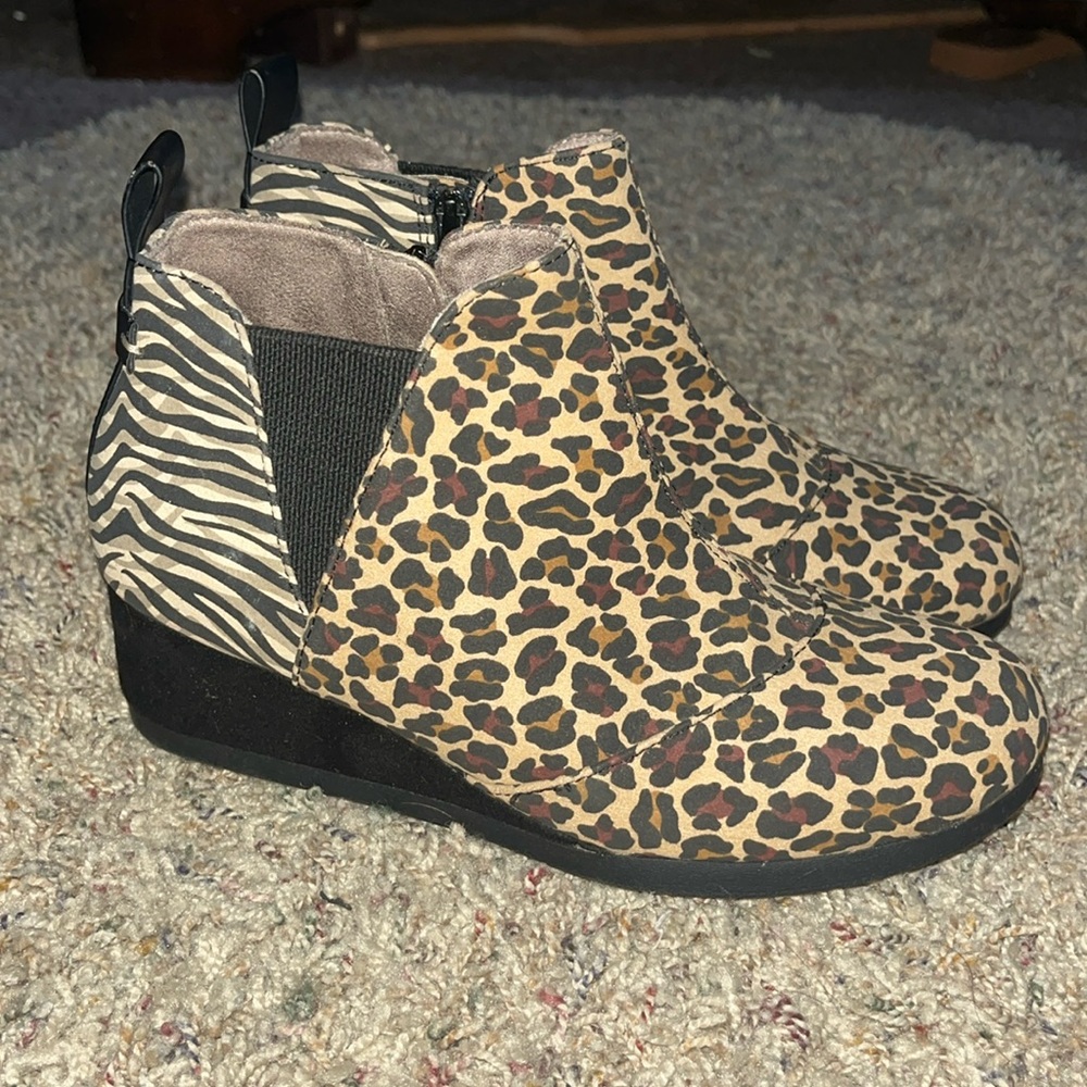 TOMS Leopard Wedge
